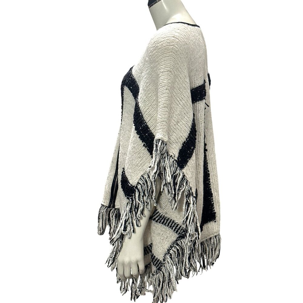 CCC Handcrafted Luxury Black White Poncho Geometric Design Fringe Knit Zip Up OS - Picture 2 of 9
